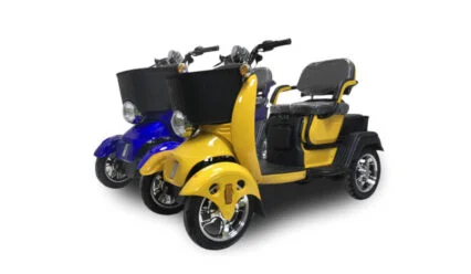 E-Scooter (Automatico, 1 kWt, 3 Posti)