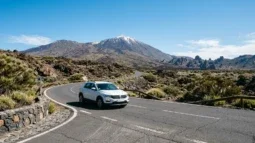 Cauzioni e Franchigia per il Noleggio Auto a Tenerife Spiegate: Cosa si Paga e Come Evitarli Entrambi