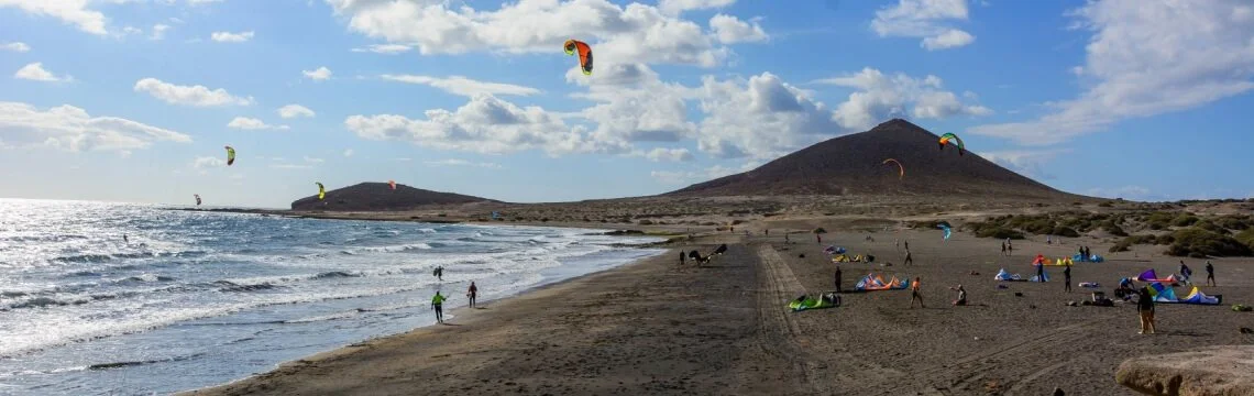 El Medano: Una vivace cittadina costiera incentrata sul surf a Tenerife