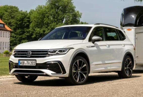 Volkswagen Tiguan (Automatico, 2.0 L, 5 posti)