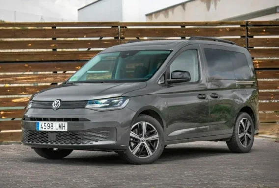 Volkswagen Caddy Maxi (Automatico, 2.0 L, 7 posti)
