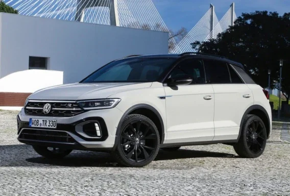 Volkswagen T-Roc (Manuale, 1.5 L, 5 posti)