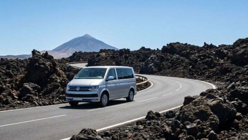 Prova su strada della Volkswagen Caravelle a Tenerife